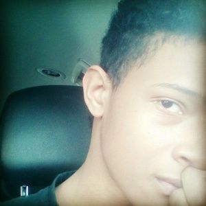 Meet your Posher, Grayson